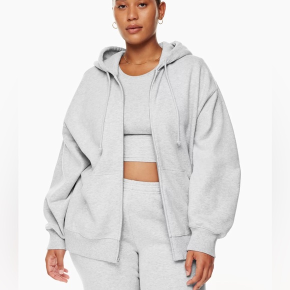 Aritzia Tops - TNA cozy boyfriend zip up